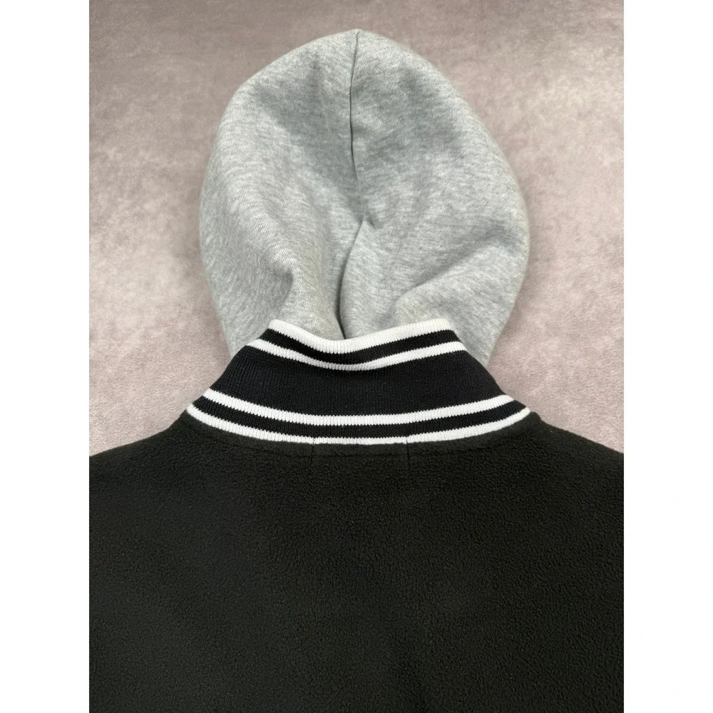 NWT True Religion Men M Varsity Fleece Hood Jacket‎ Black Gray Horseshoe Snap